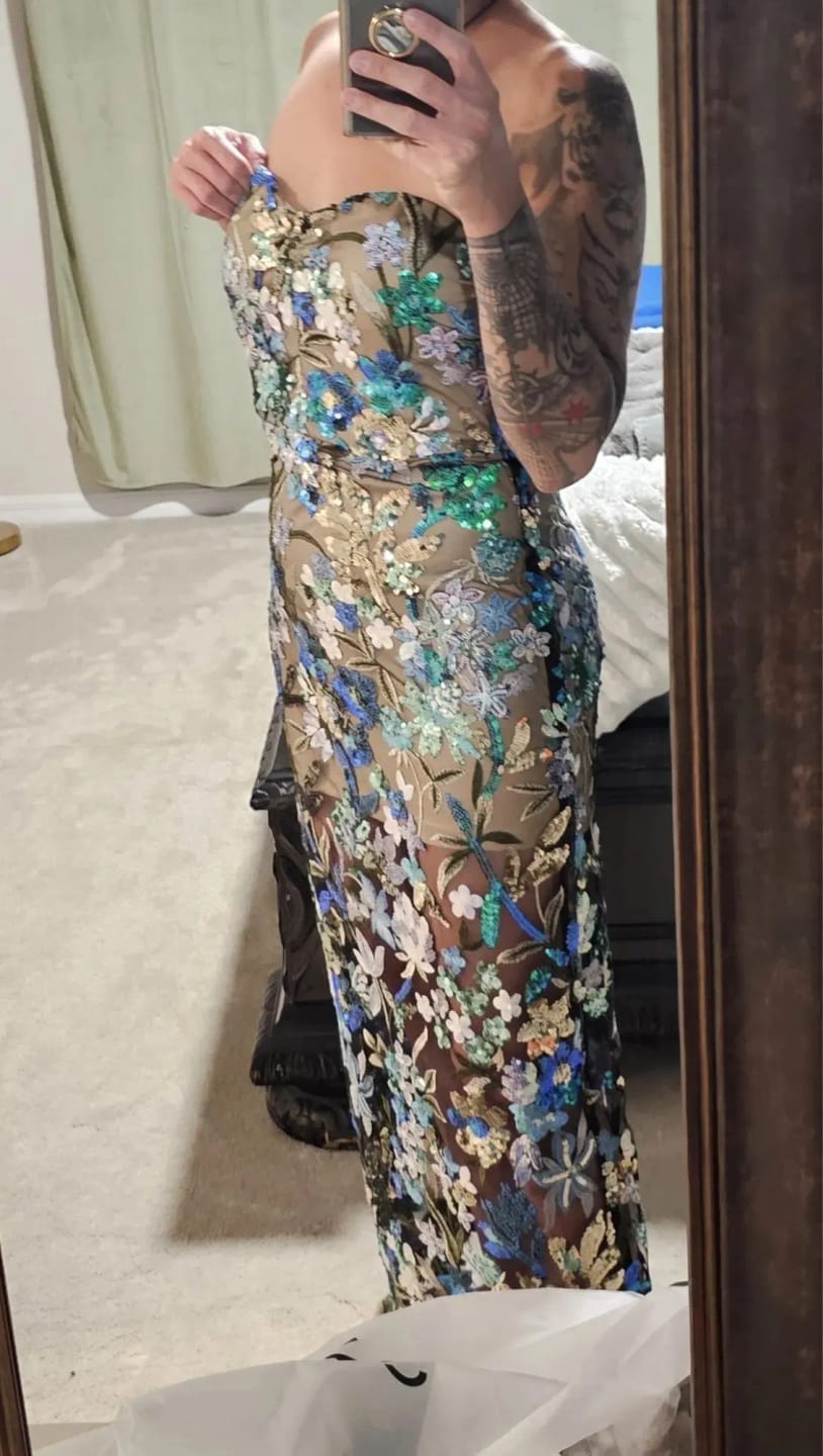 Customer photo review of Alissa Maxi Dress