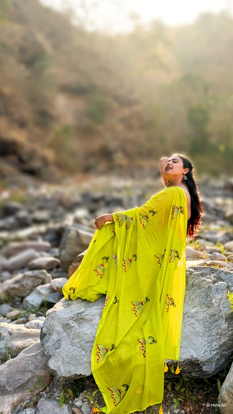 Customer photo review of Green Embroidery Mulmul Cotton Saree