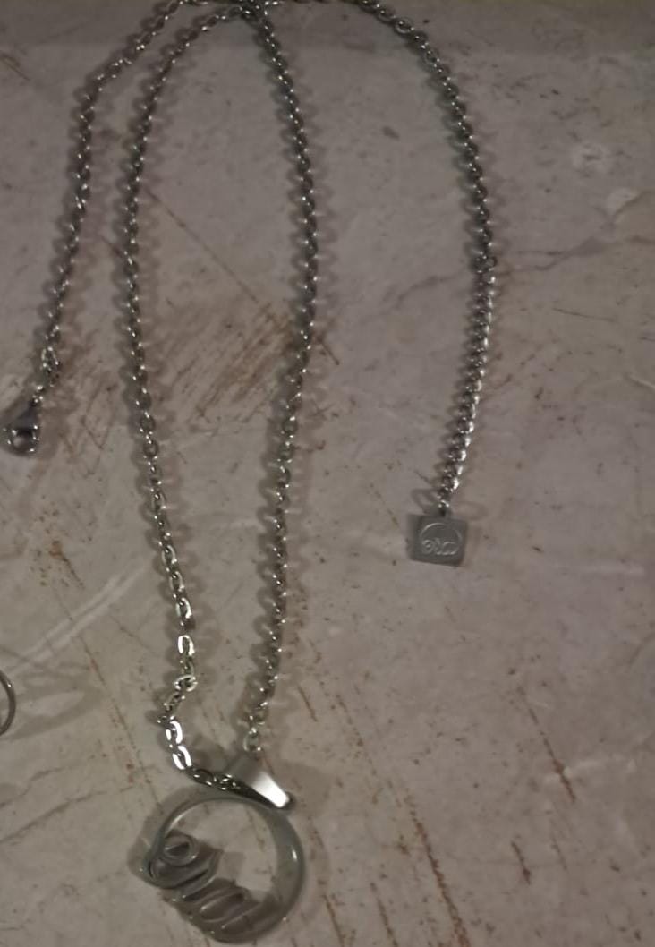 Customer photo review of Silver Era Necklace