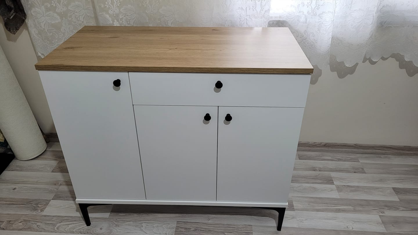 Customer photo review of Rani JE194 Kahve Köşesi Çok Amaçlı Dolap 3 Kapaklı 1 Çekmeceli Kiler Mutfak Dolabı Beyaz - Sepet Ceviz