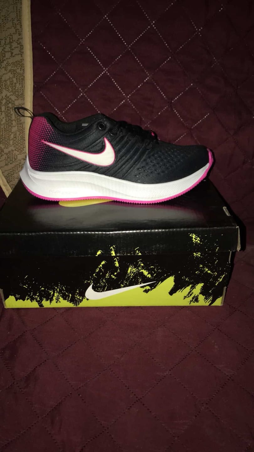 Customer photo review of Tenis 012 Negro Fiusha