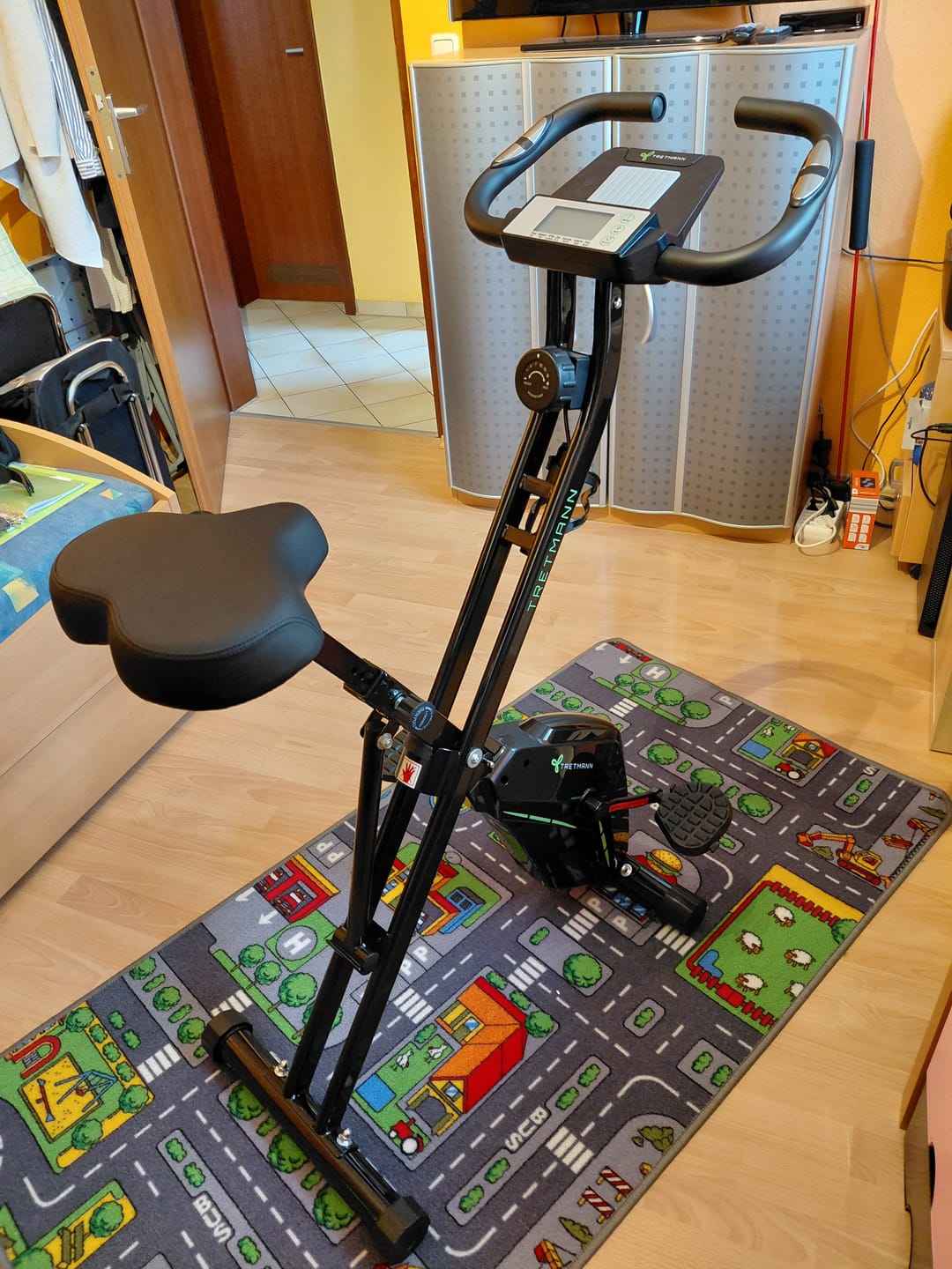Customer photo review of Tretmann HOME - Klappbarer Heimtrainer