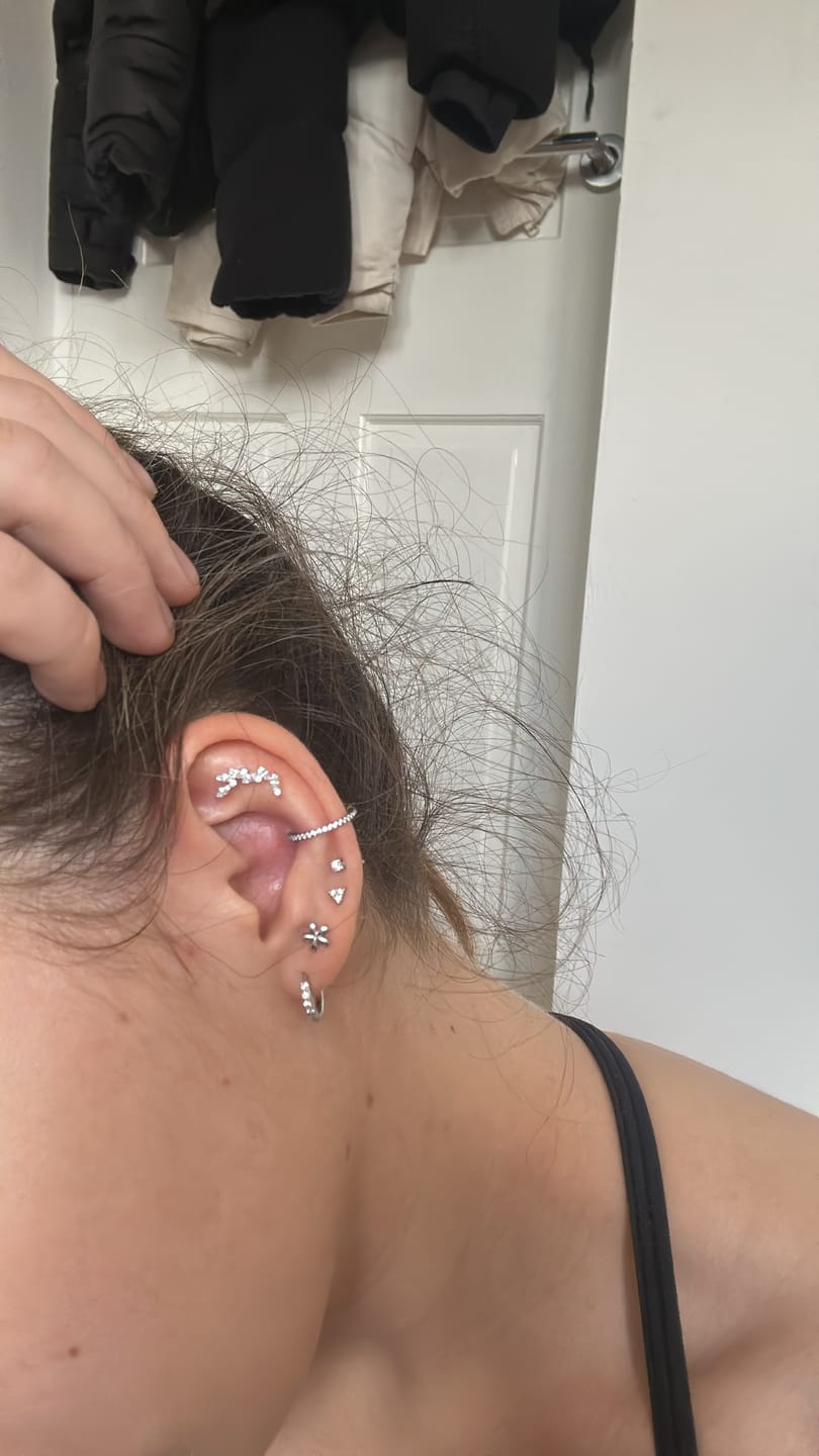 Customer photo review of Eternity Pavé Clicker Silver