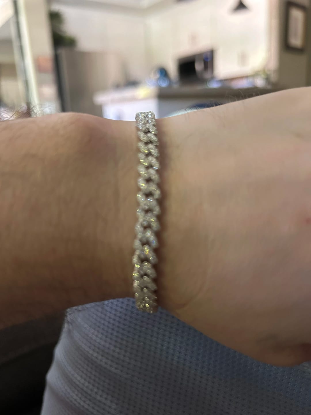 Customer photo review of 8MM 2 Rows Hiphop VVS Moissanite Miami Cuban Link Chain