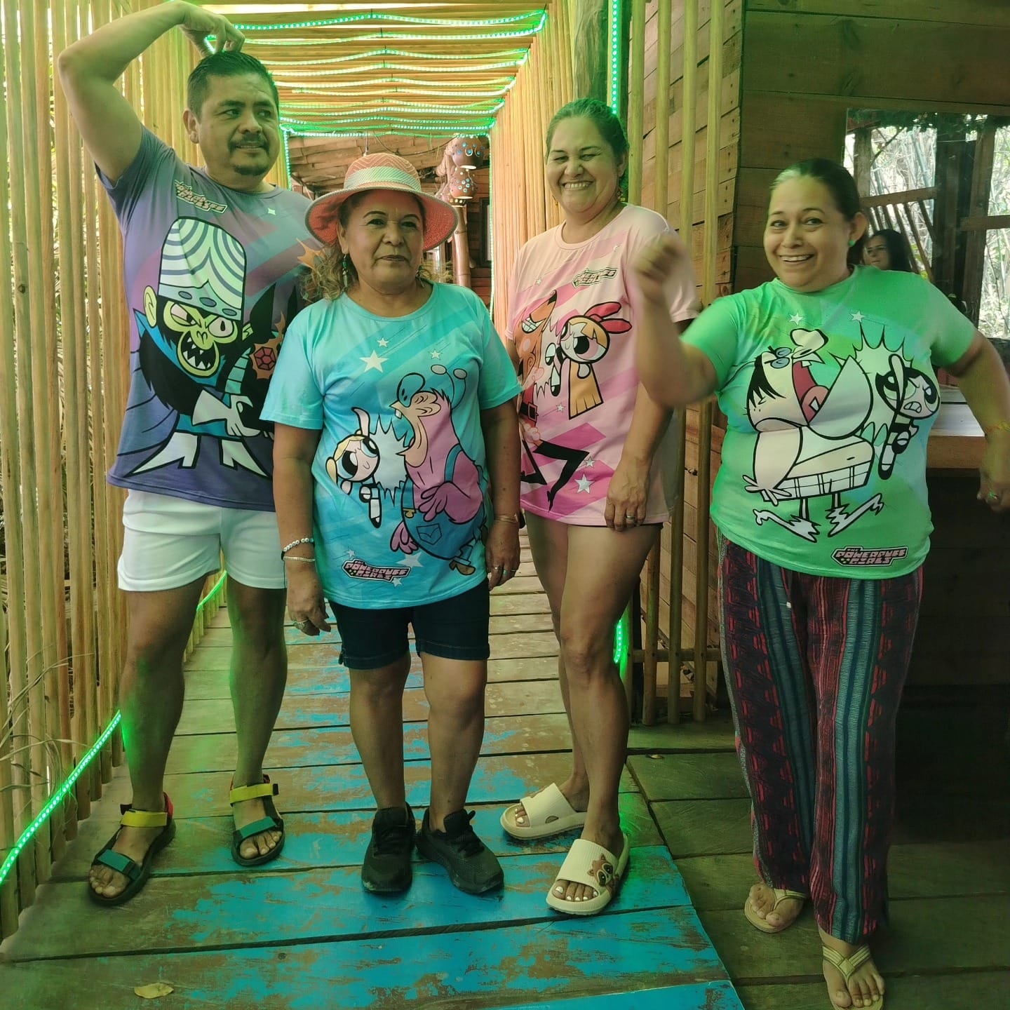 Customer photo review of Playera Pijama Mojojo