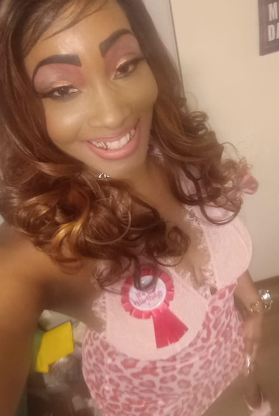 Customer photo review of Sensationnel Bare Lace Glueless 6x5 Lace Frontal Wig - 6x5 UNIT 6