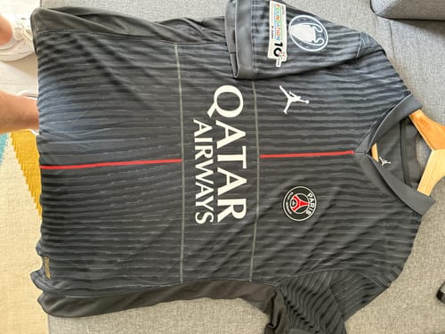 Avis photo d'un client sur Maillot Fourth Match PSG Jordan Nike Dri-FIT ADV 2025/2026