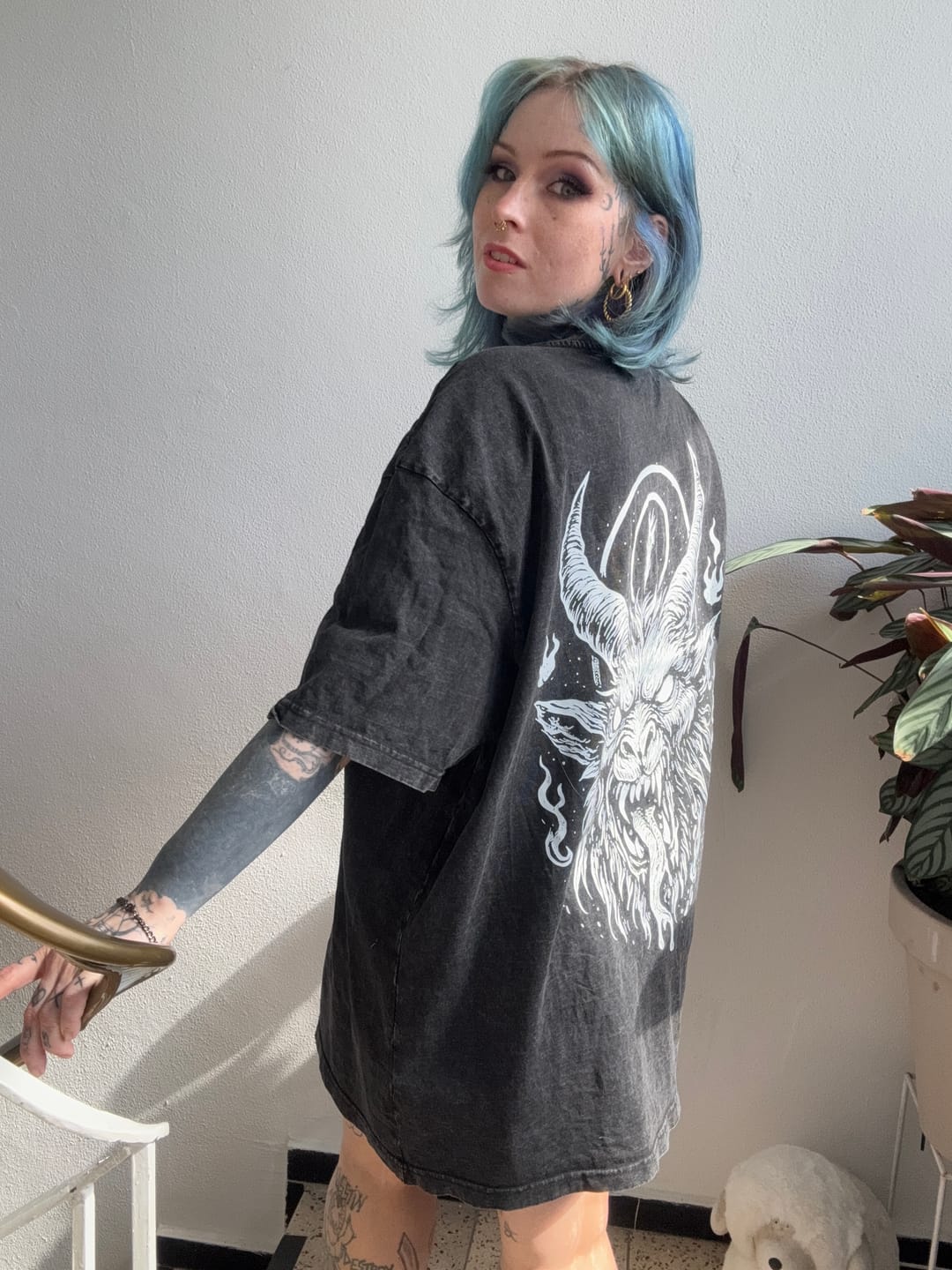 Customer photo review of KRAMPUS – Oversize Acid Washed Tee