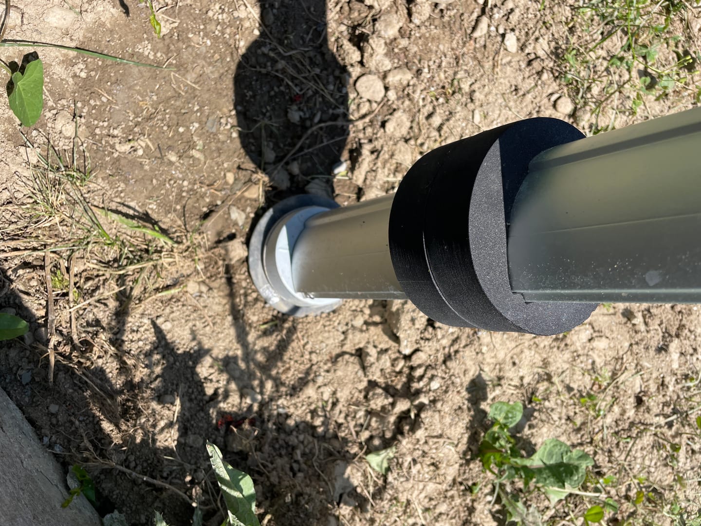 Customer photo review of Base d'ancrage en aluminium à visser ou à sceller pour mâts télescopique