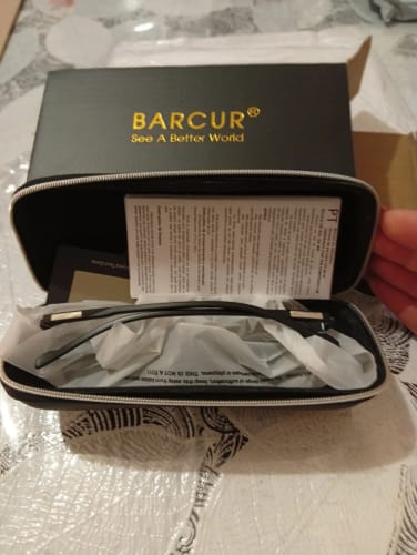 Customer photo review of BARCUR TR90 Polarized Round Sunglasses for Women