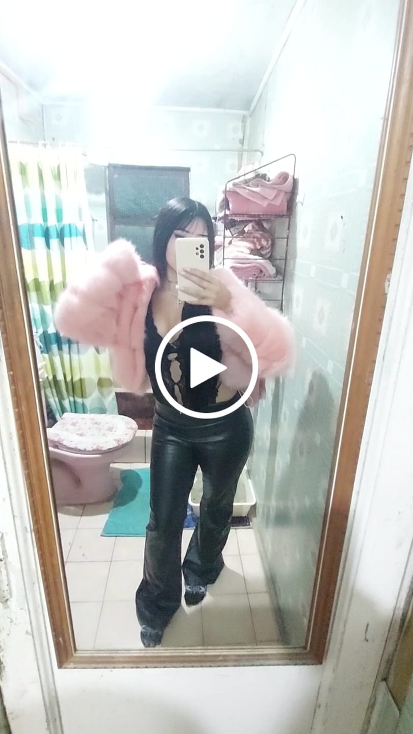 Customer video review of 004-4 | Chaqueta Peluda Premium | EZ