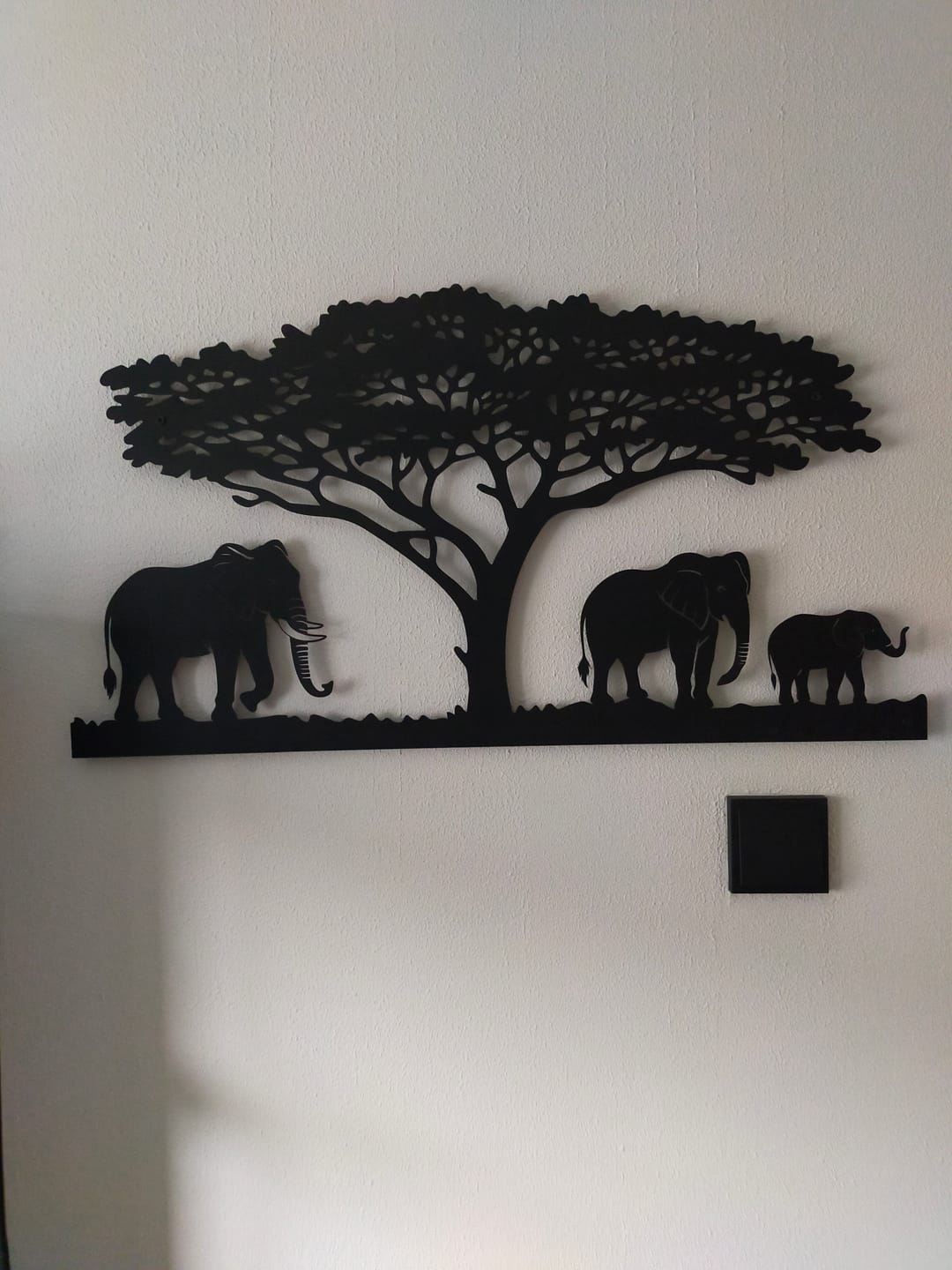 Customer photo review of Décoration murale en métal - Famille d'éléphants (V.02)