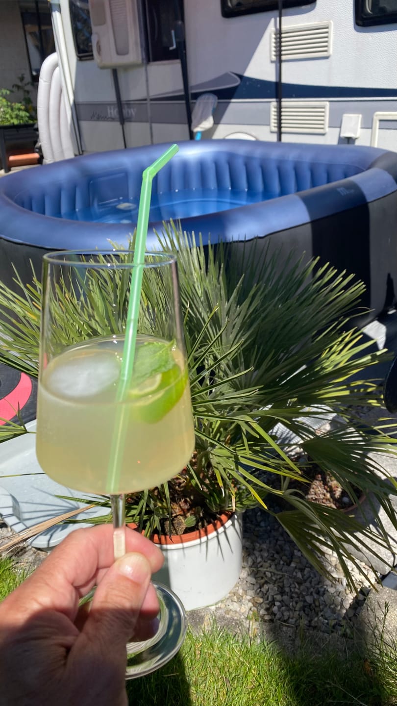 Customer photo review of NEU: VinTonic Mix 3x Mojito + 3x Lemonello
