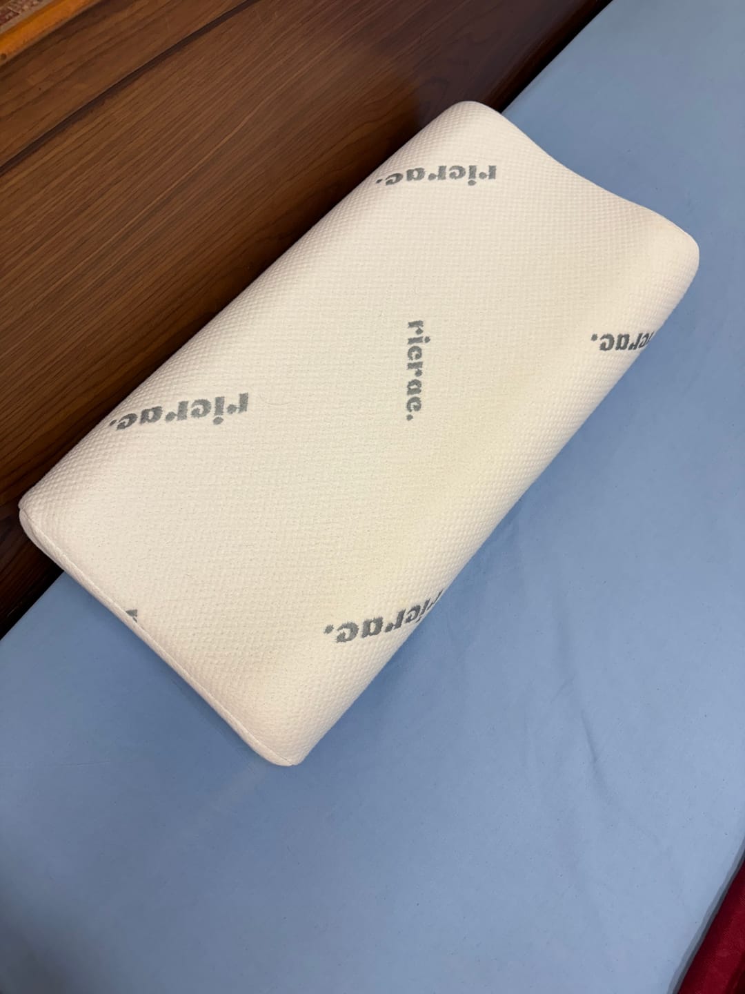 Customer photo review of Contour Memory Foam Pillow suitable for Neck & Shoulder Pain