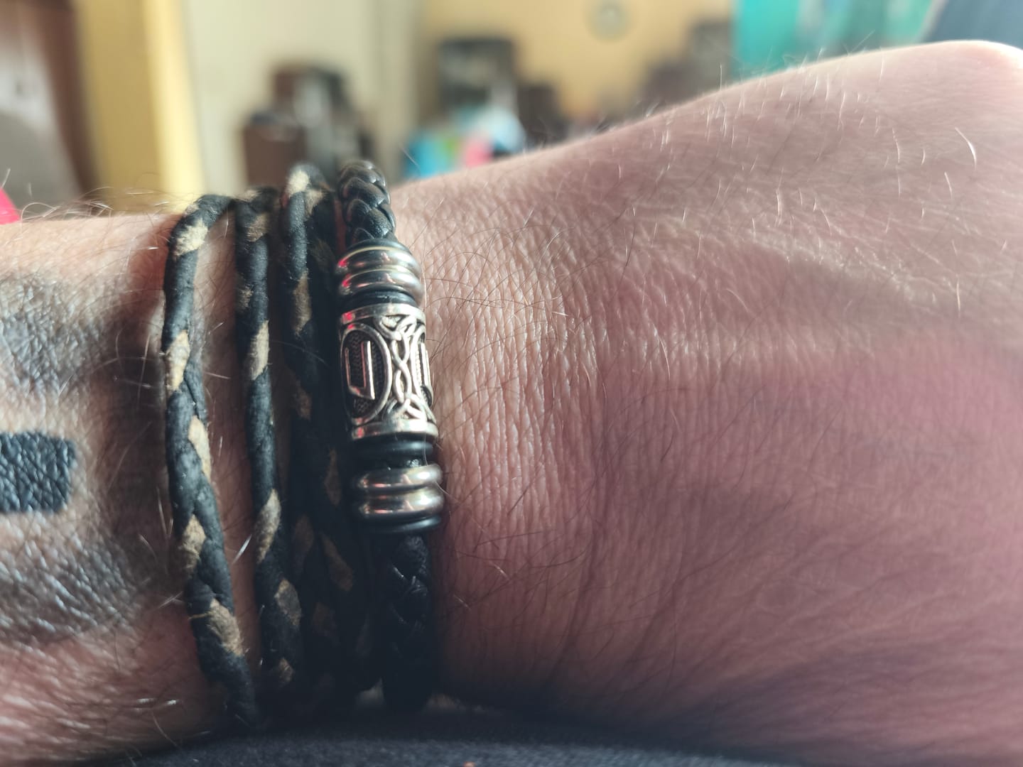 Customer photo review of Uruz Lederarmband - Stärke und Gesundheit