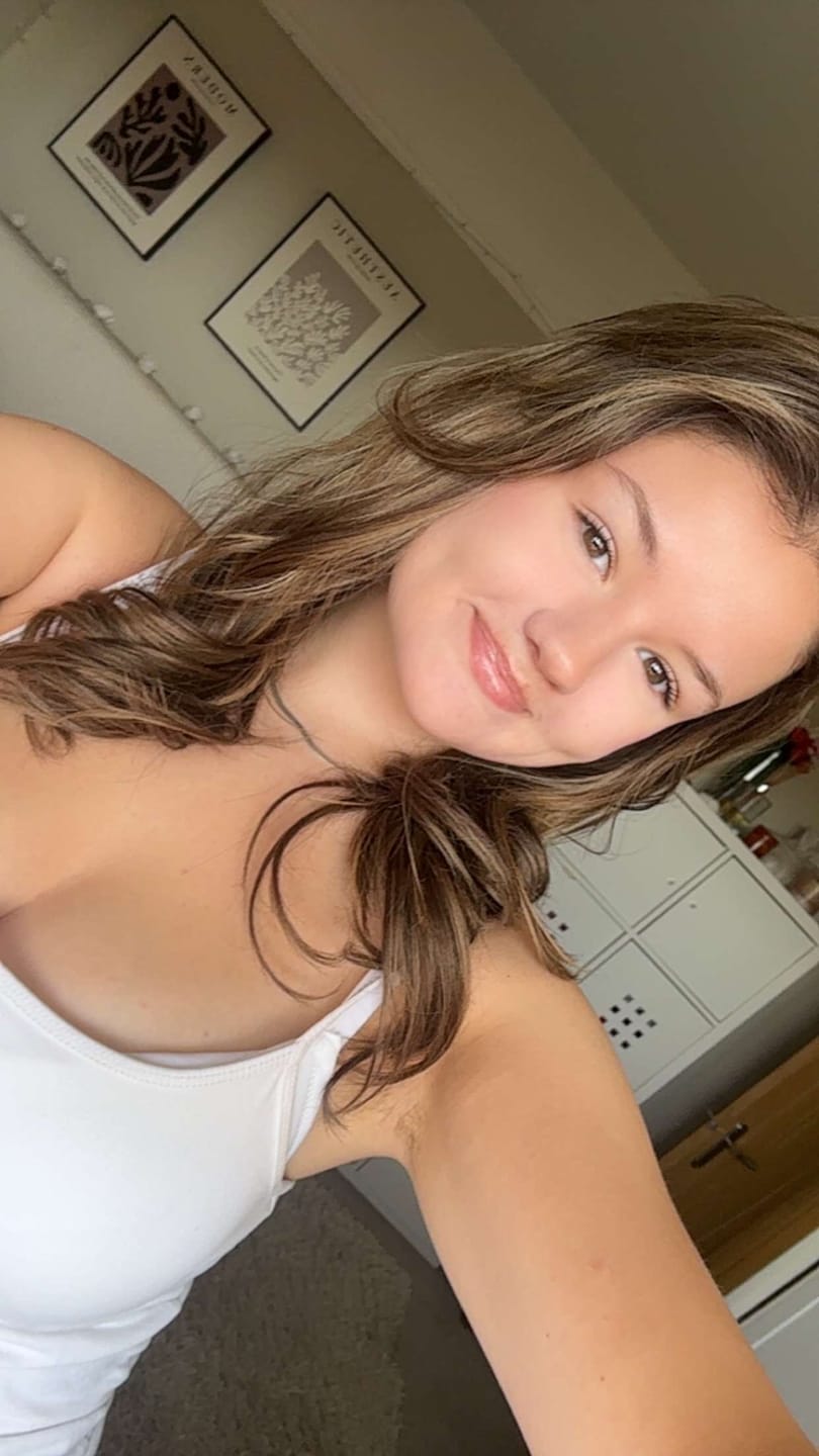 Customer photo review of Stranded 14" Seamless Clip-in Human Hair Extension (95g) - Colour #8/10 Baby Bronde