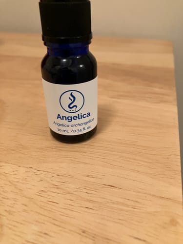Customer photo review of True Egyptian Angelica Oil 10 mL | Cold-Pressed