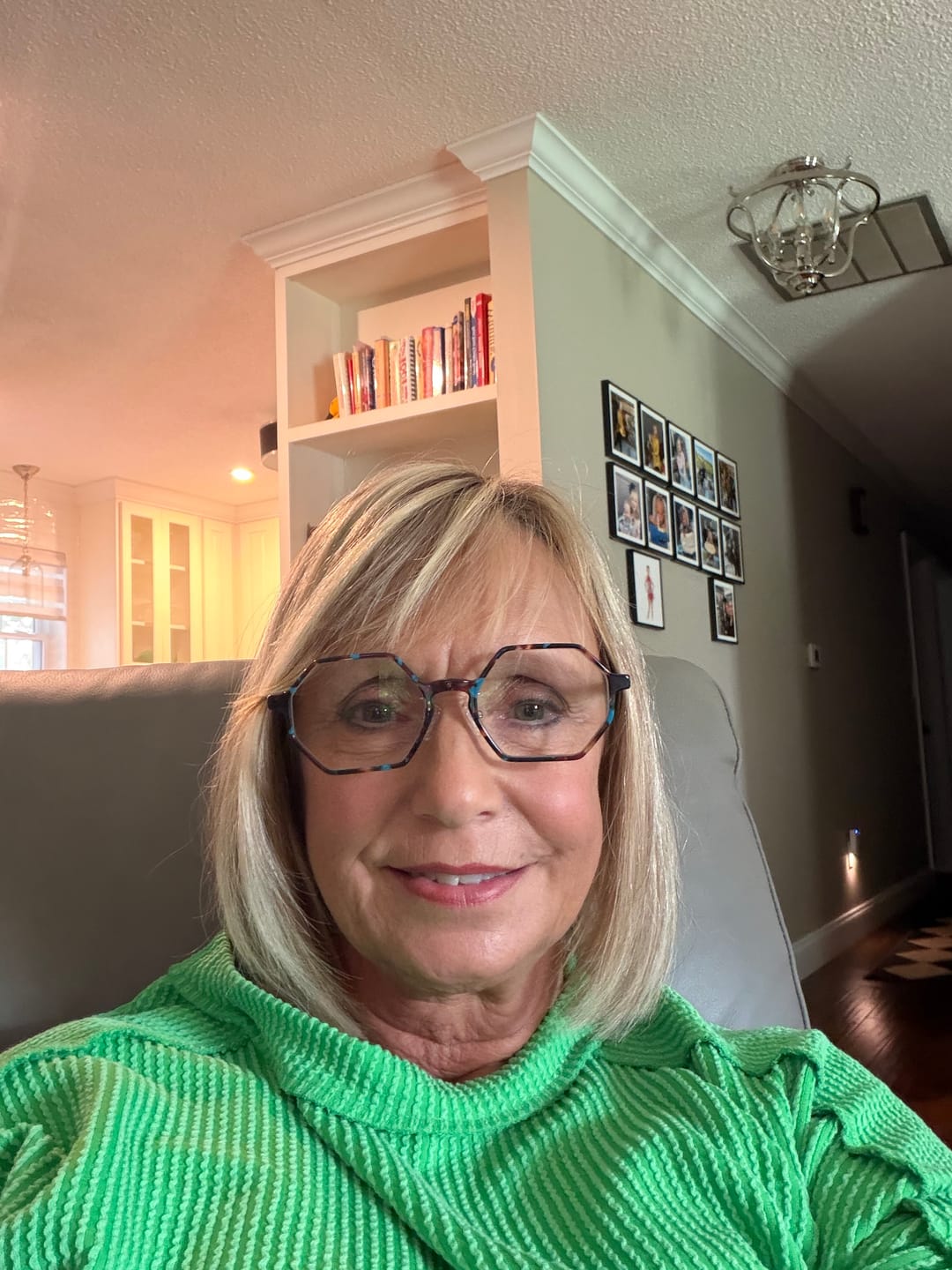 Customer photo review of Giselle Light Volume Hair Topper