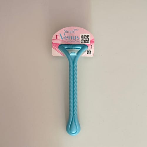 مراجعة بالصور من عميل لمنتج Gillette razor  simply venus 2 ( 1pc )