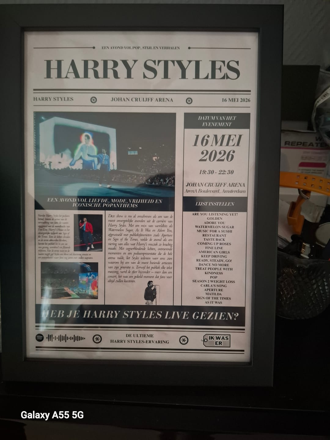 Customer photo review of Harry Styles - Personalised Newspaper Style Concert Poster (Dutch)