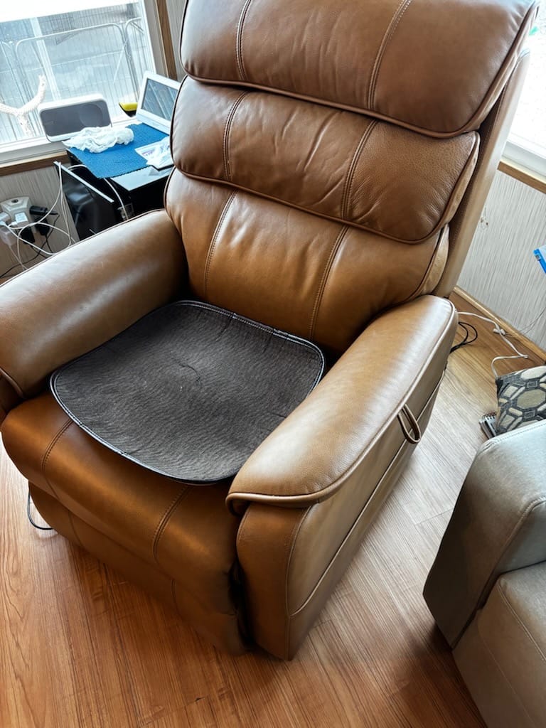 Customer photo review of 9188 Medium Power Lift Recliner – Dual Motor, Lay Flat, Heat & Massage