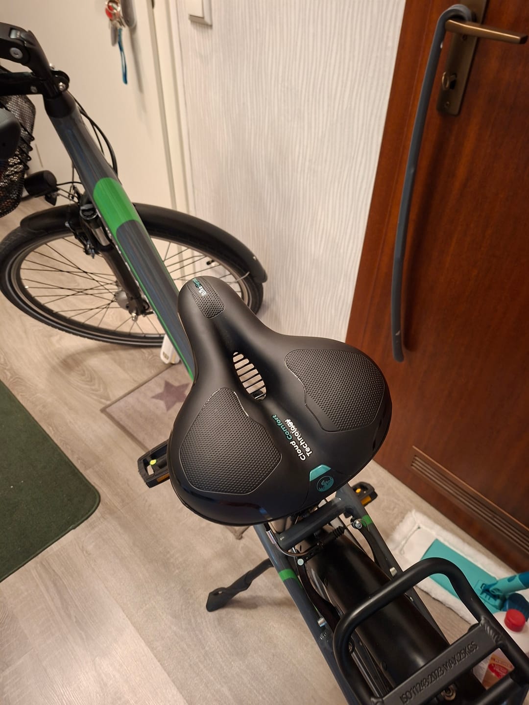 Customer photo review of CloudComfort Max