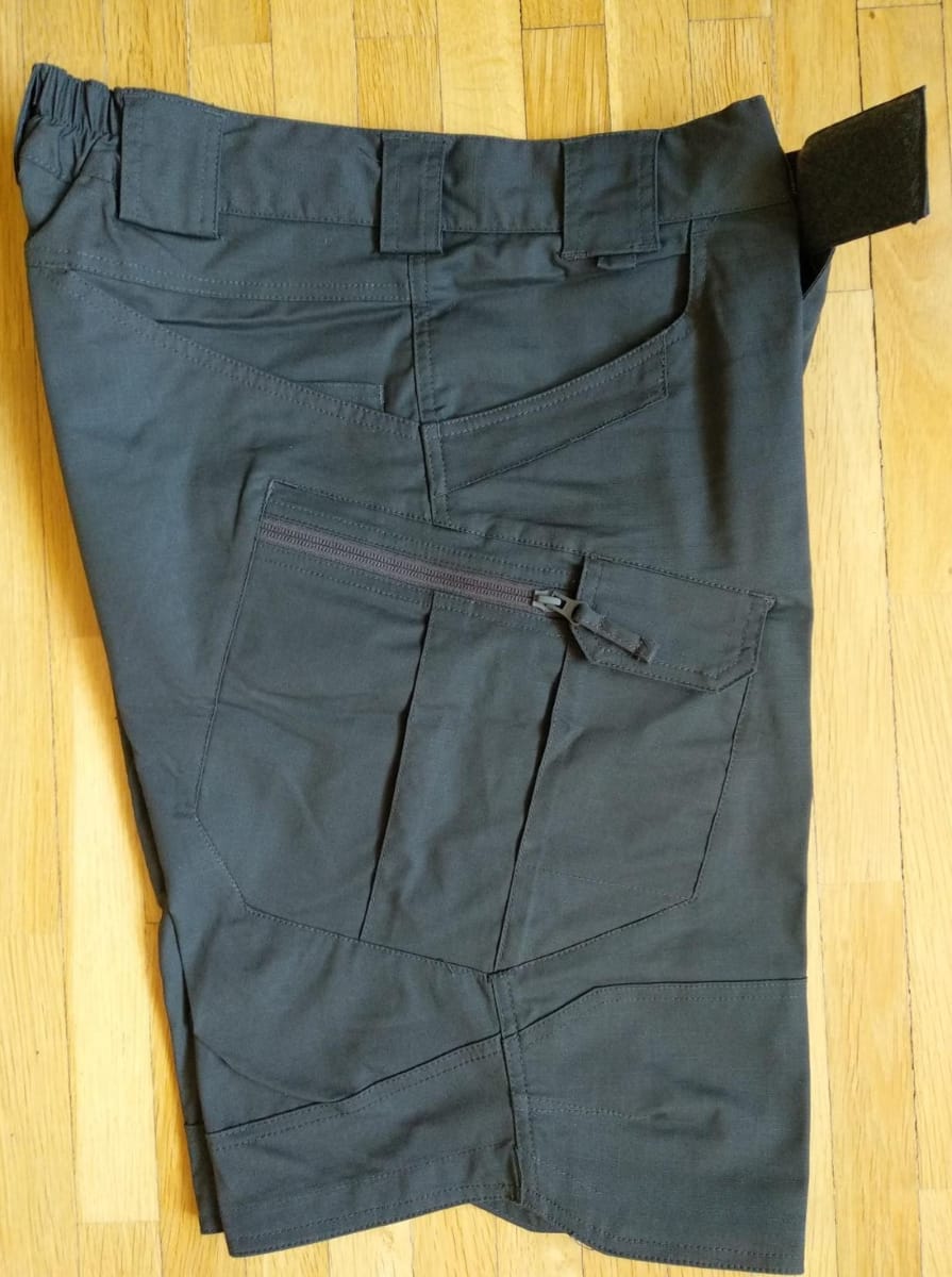 Customer photo review of Outdoor Cargo Shorts - Elastic Design - 6 Pockets