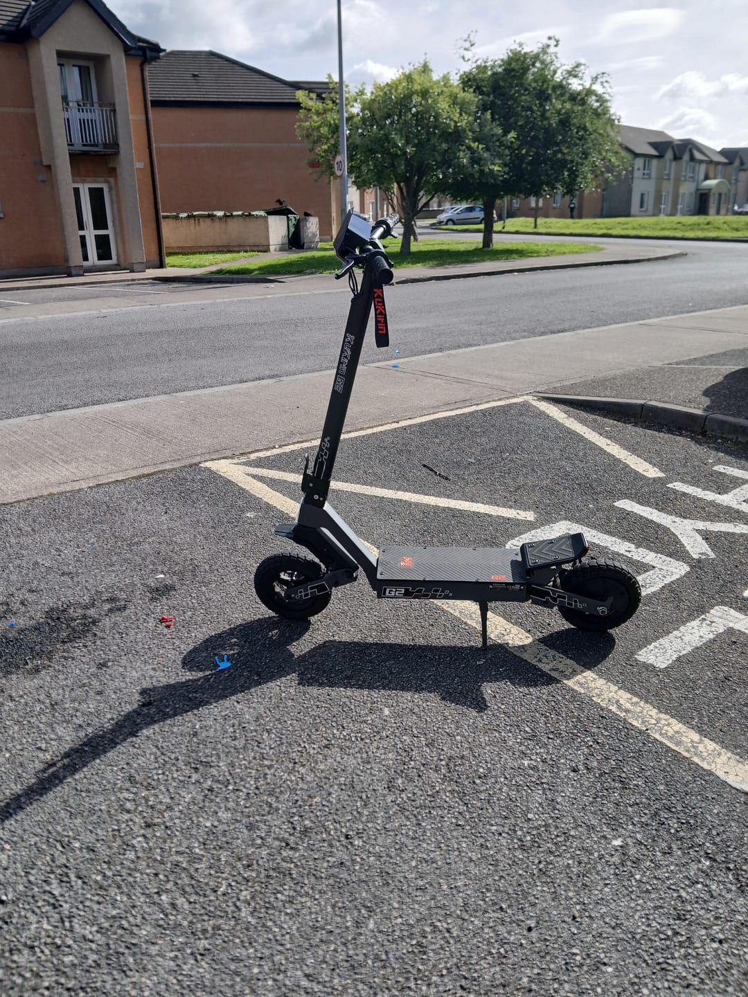 Customer photo review of KuKirin (Kugoo) G2 Electric Scooter 2026 Version
