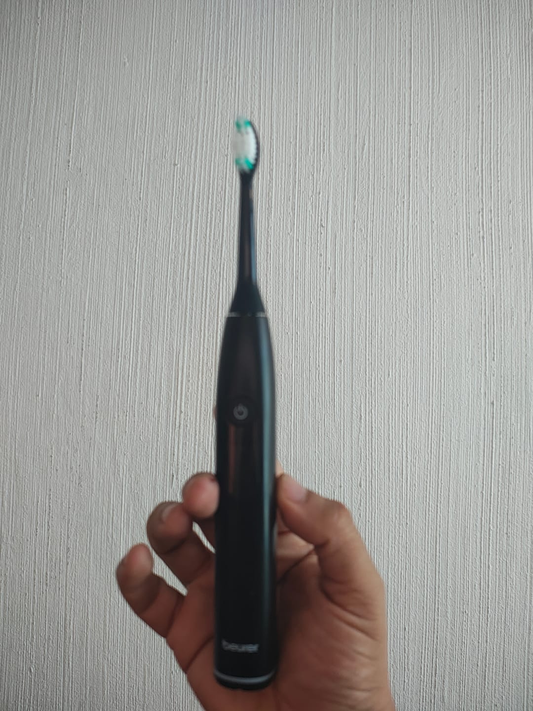 Customer photo review of Cepillo Dental Eléctrico Recargable | Sónico | Con 5 Programas de Limpieza y 2 Cabezales | Beurer