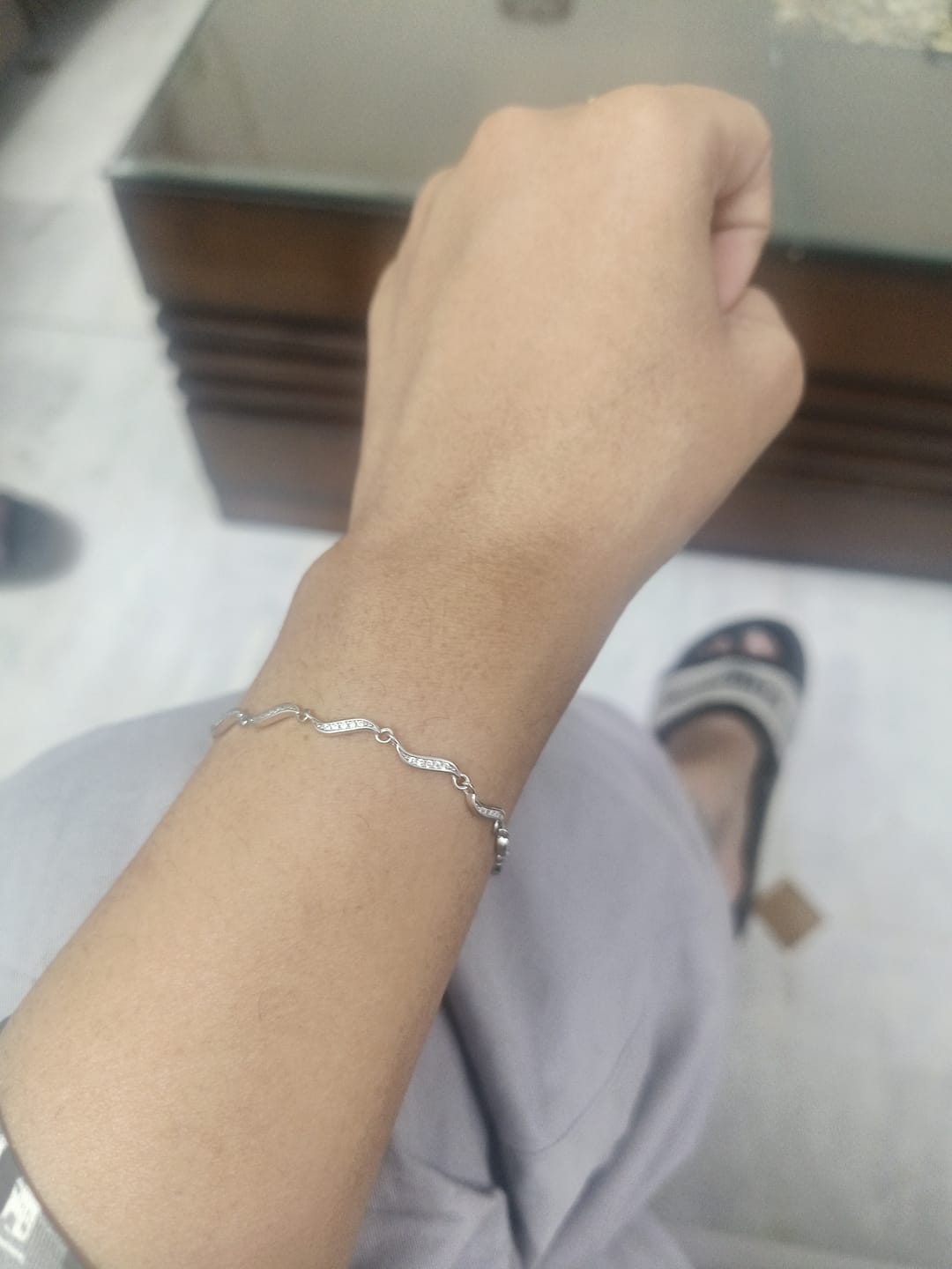 Customer photo review of Kriti Sanon Silver Graceful Waves Bracelet
