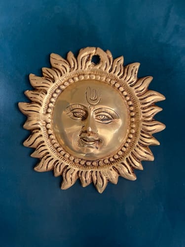 Customer photo review of Brass Vastu Sun Wall Hanging Idol Vastu Remedy for East Direction Balance, Fame and Positive Energy for Home, Office and Entrance Decor | 15 x 15 cm | 800 g