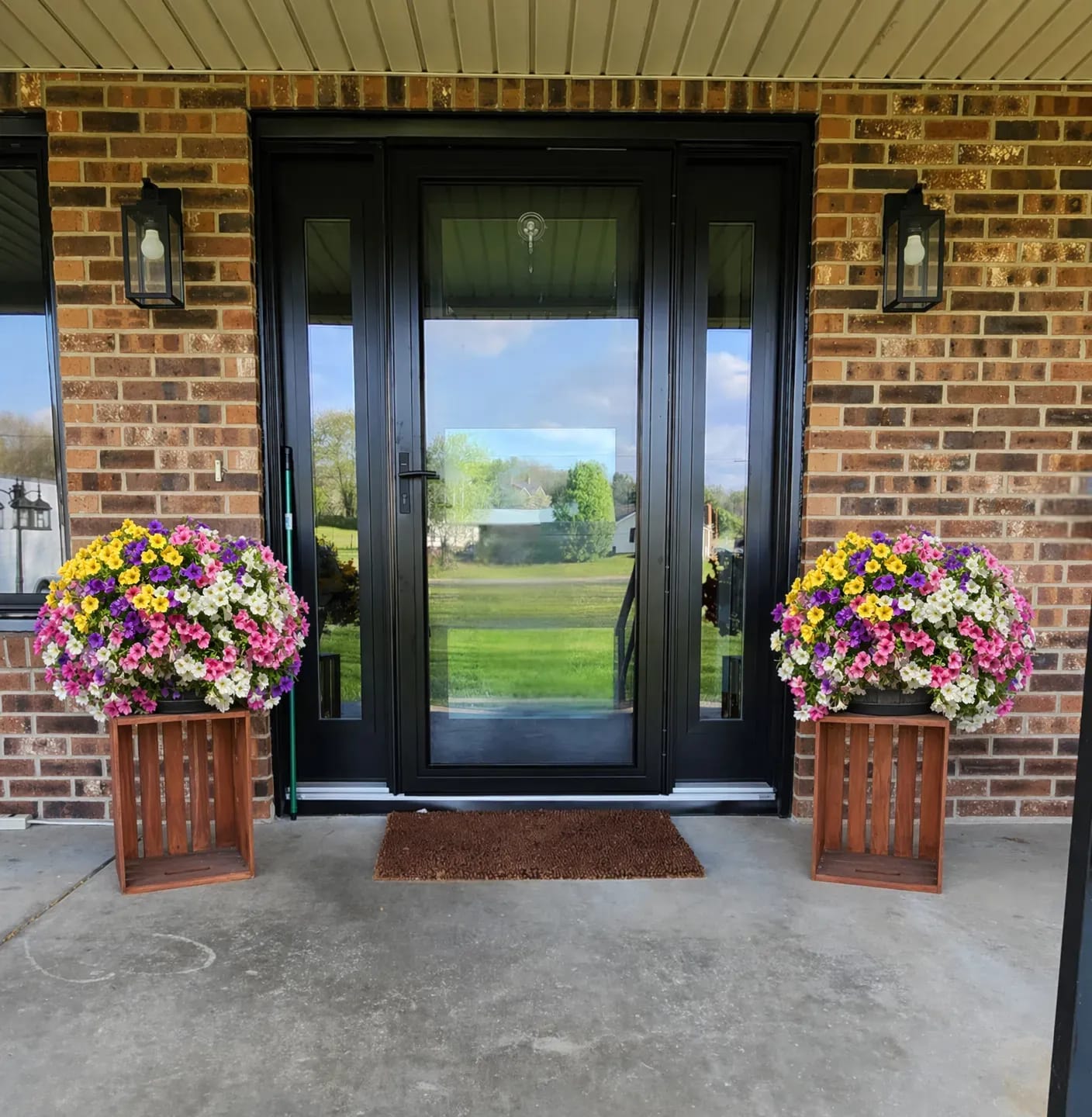 Customer photo review of 🔥Last Day 60% OFF🔥UV Resistant Artificial Petunias Flowers