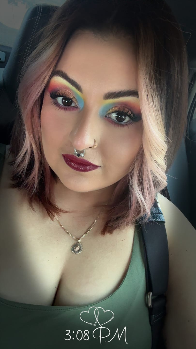 Customer photo review of Creative Comeback XXXL Eyeshadow Palette