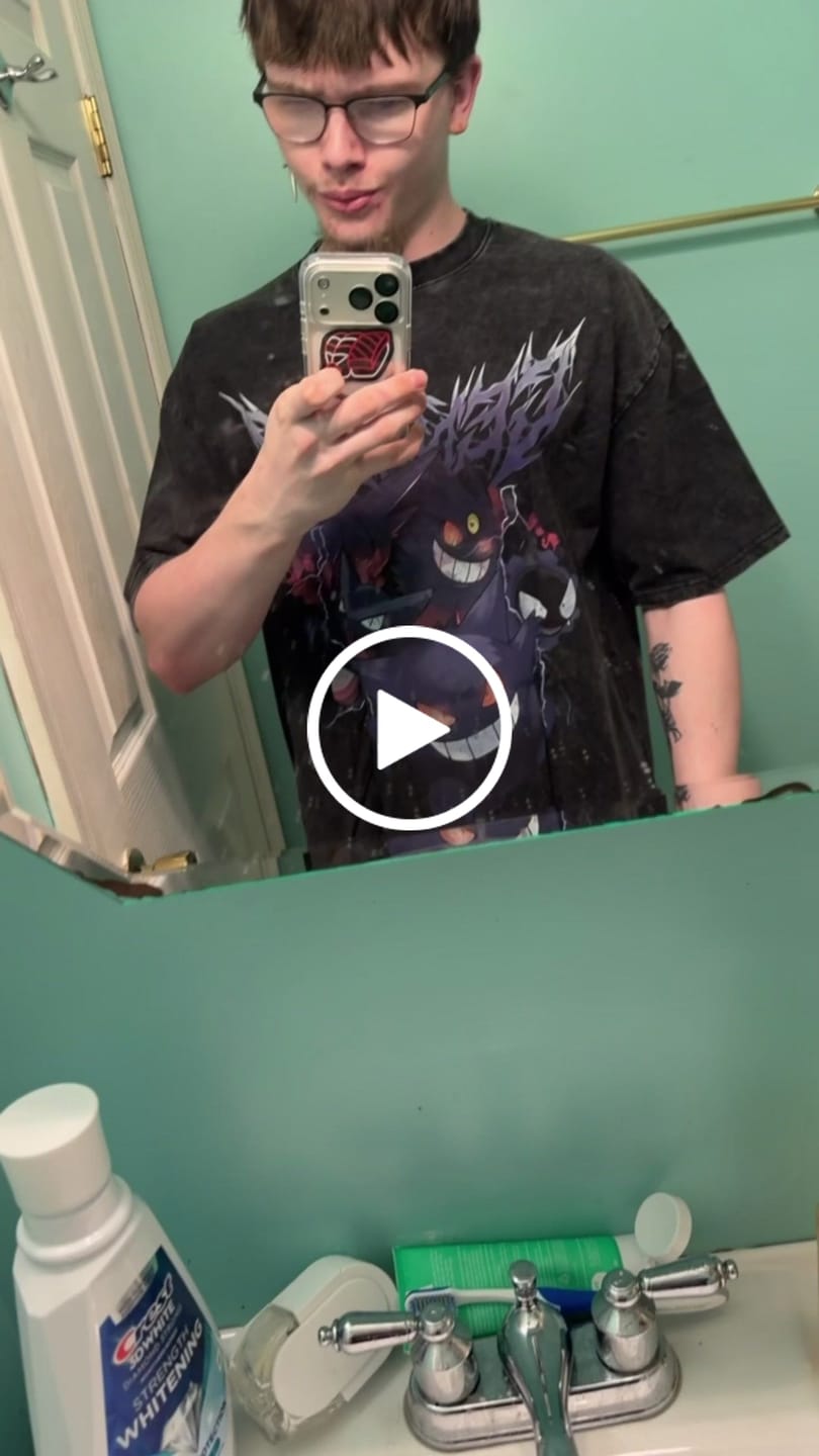 Customer video review of GHOST/POISON TYPE VINTAGE TEE