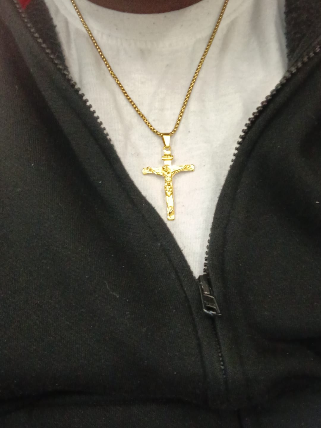 Customer photo review of FREE Today: Christ Jewelry Crucifix Pendant Charm Necklace