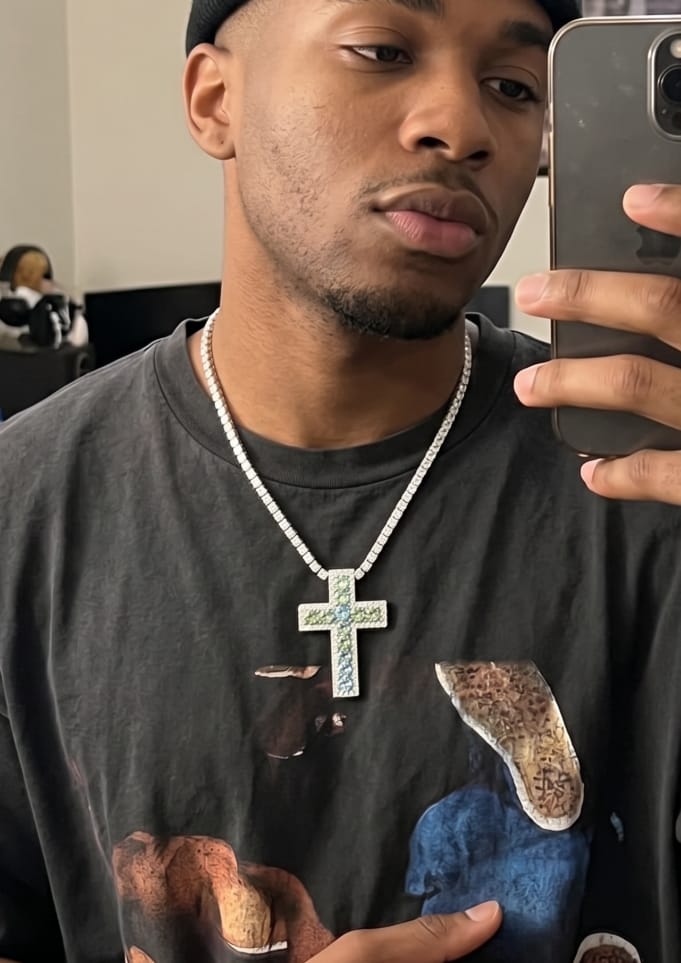 Customer photo review of Micro Flooded S925 Silver VVS Moissanite Cross Pendant
