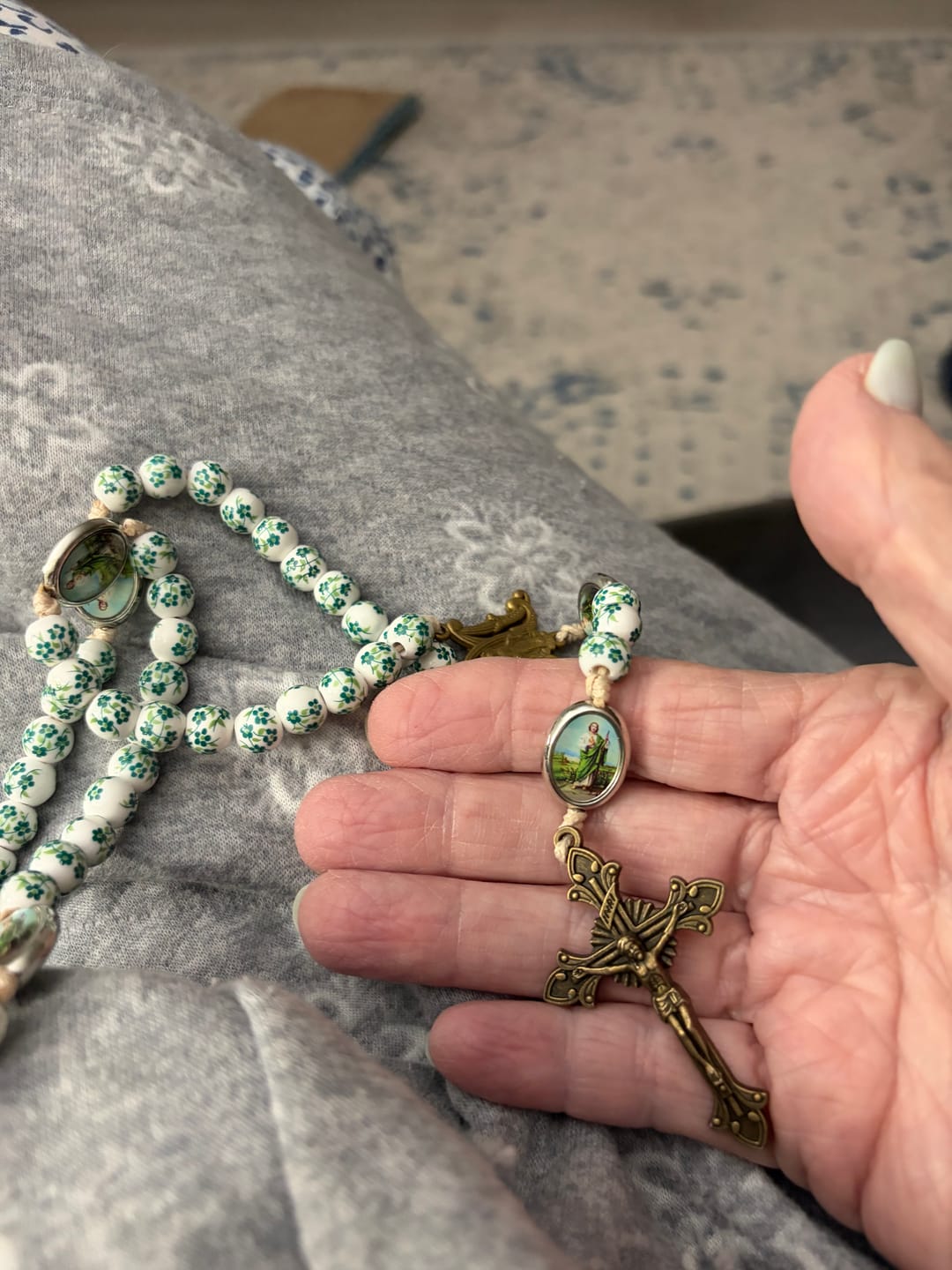 Customer photo review of FREE Today: Christianartworkshop Graceful Green Floral Beads Marian Rosary with St. Jude Charm