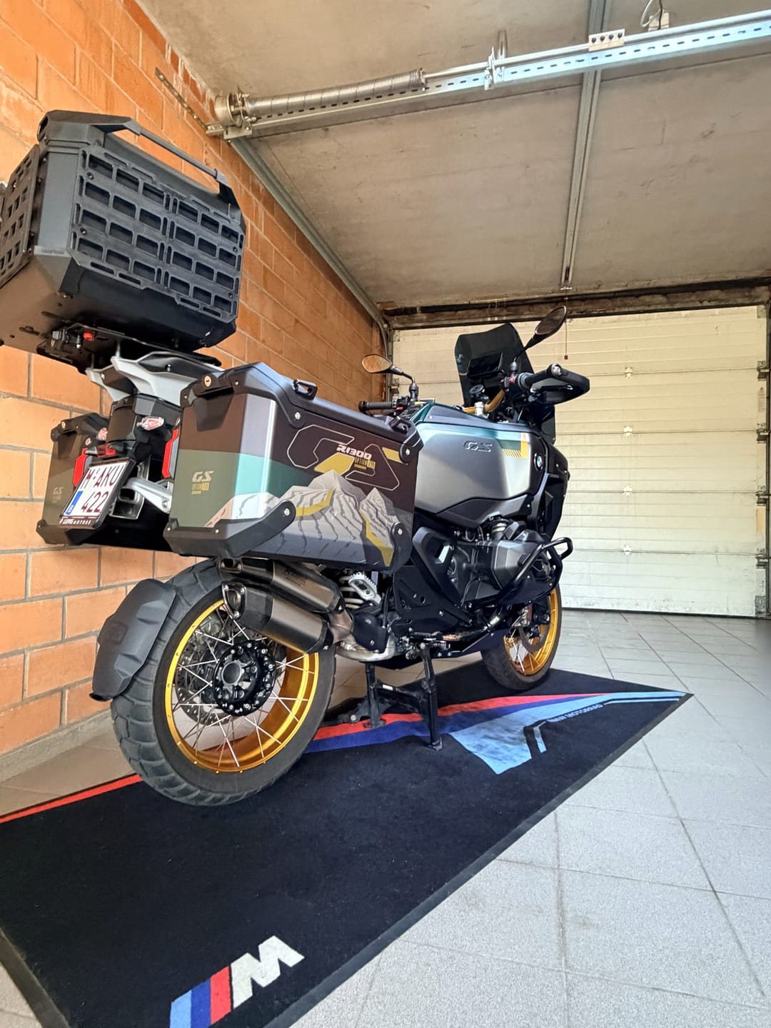 Customer photo review of MotoCase – The Ultimate Top Case