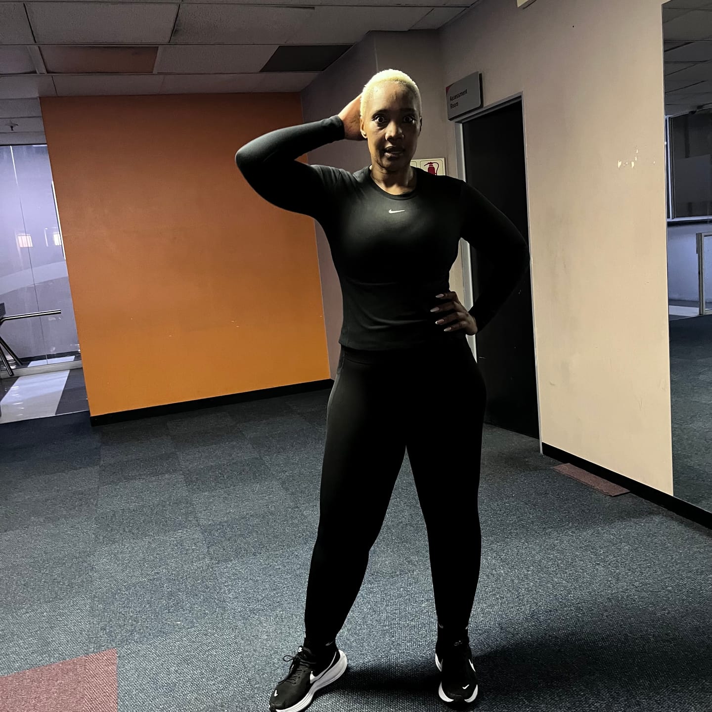Customer photo review of Twist Waist Sculpting Leggings with Pockets