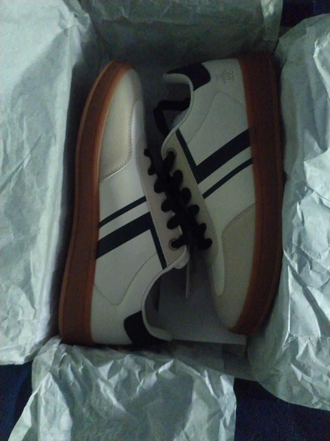 Customer photo review of Tenis Style Maes Blanco