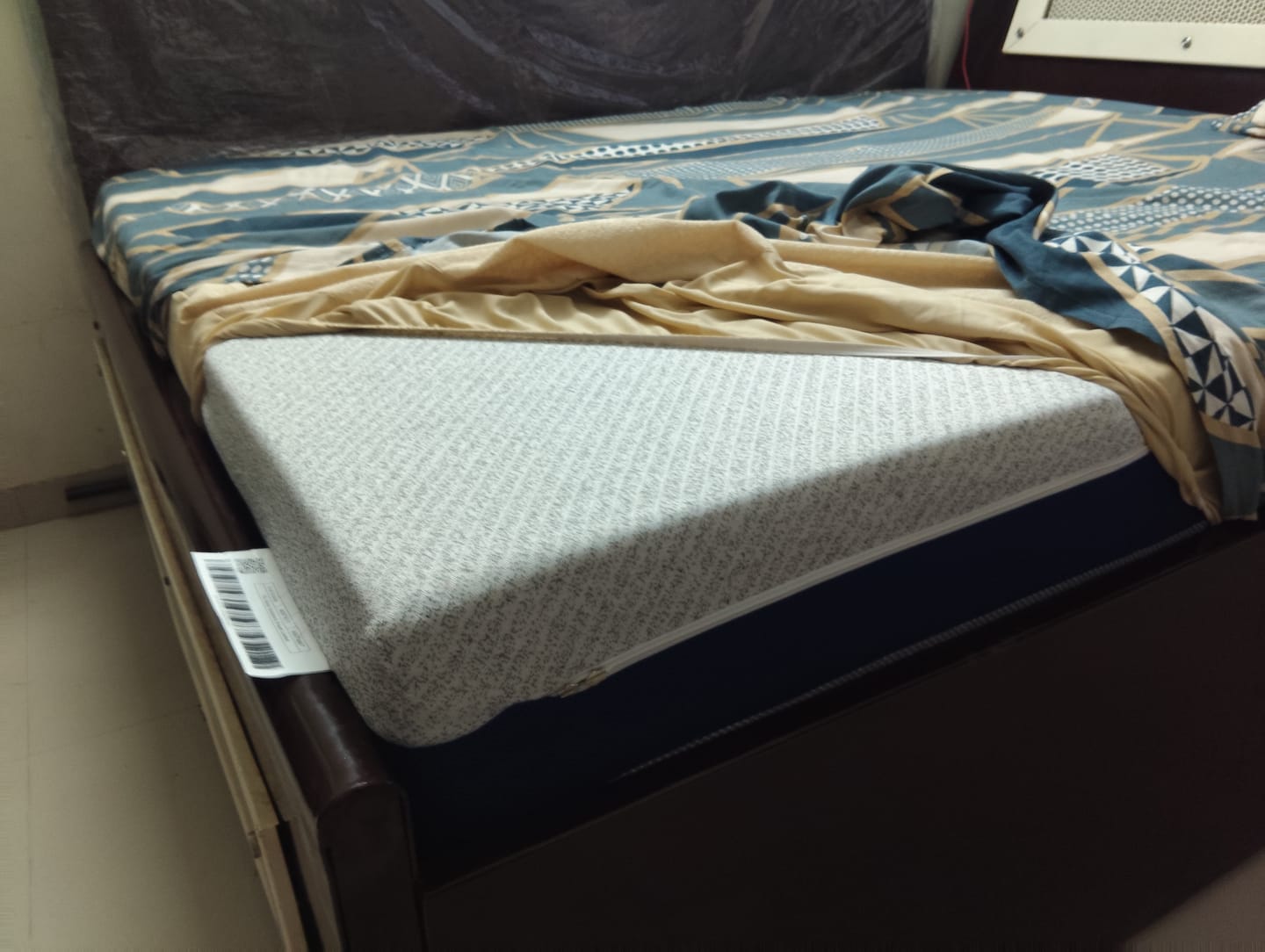 Customer photo review of Flo Aloe Vera Gel Infused Waterproof Mattress Protector