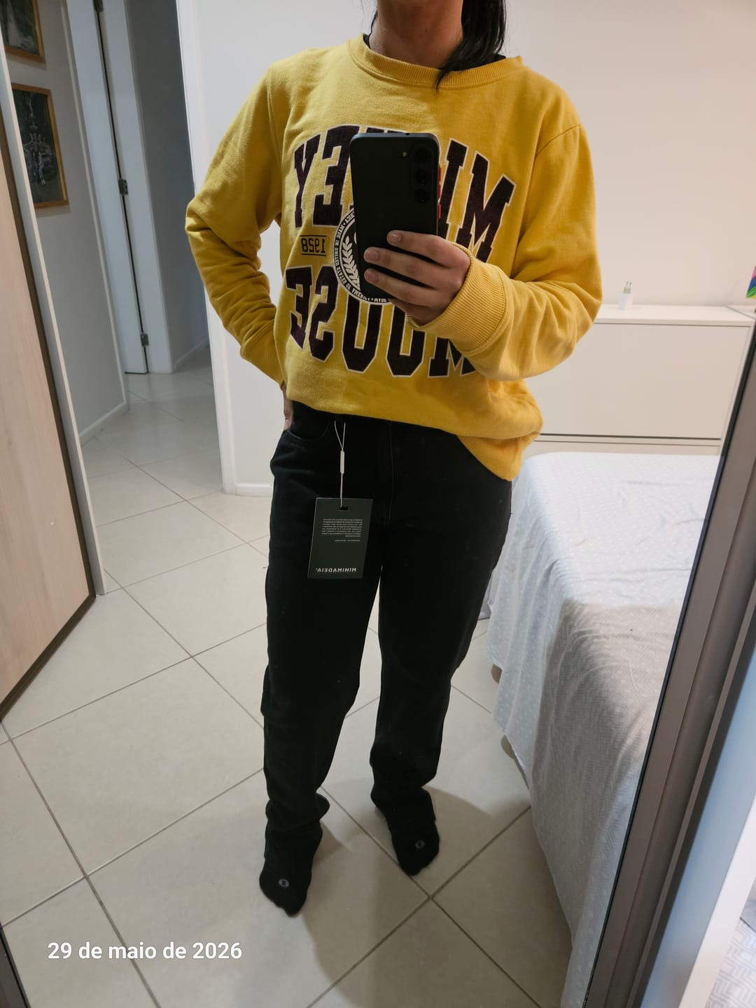 Customer photo review of Calça Jeans Mom Jequitibá Preta