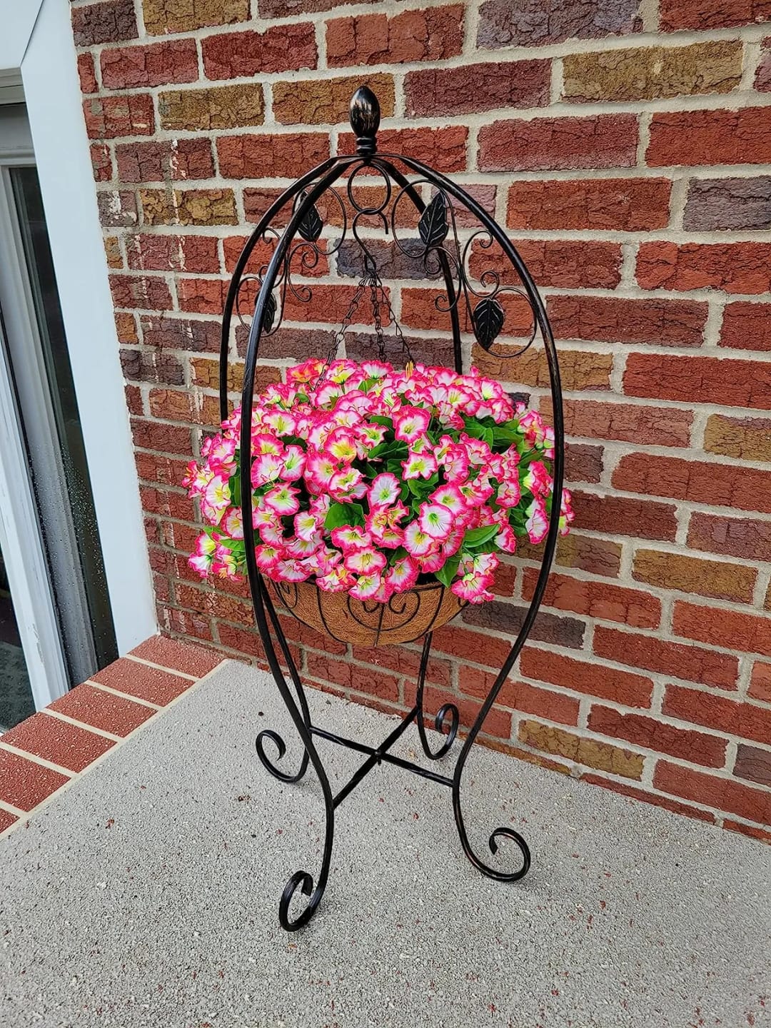Customer photo review of 🔥Last Day 60% OFF🔥UV Resistant Artificial Petunias Flowers