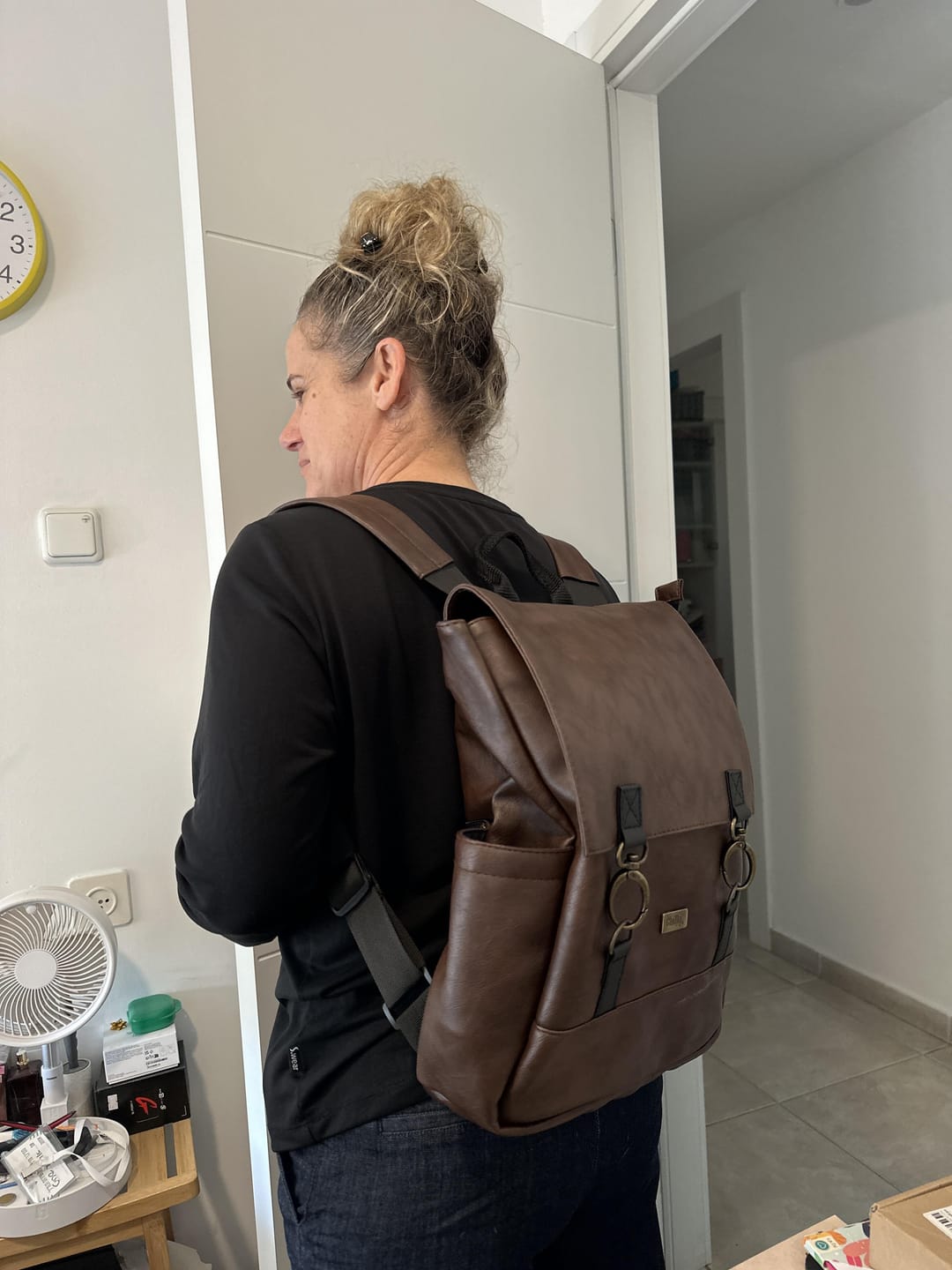 Customer photo review of תיק גב Unicorn חום דמוי עור