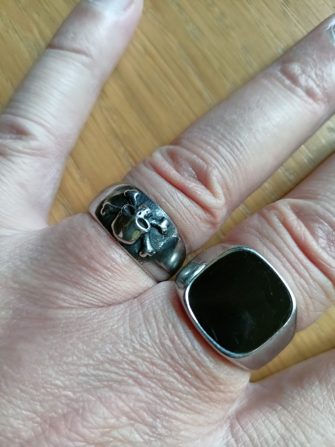 Customer photo review of CROSSBONE.