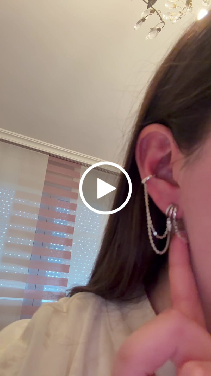 Customer video review of Talia Chain Cuff