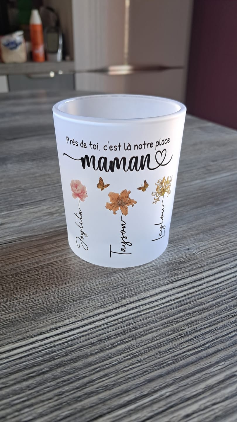 Customer photo review of Le jardin de Maman – Bougie chauffe-plat personnalisé avec fleurs de naissance pour Maman et Mamie