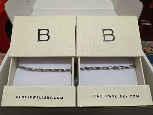 Customer photo review of Kai Linked Bracelet