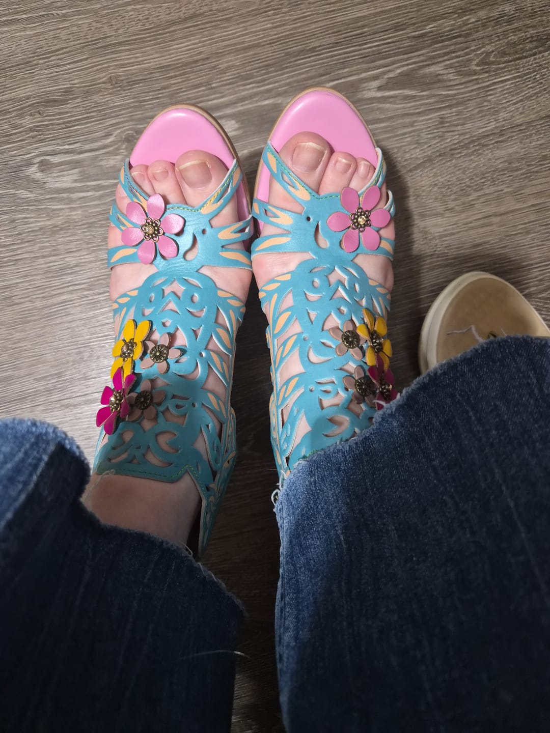 Customer photo review of Blooming Vine Romantic Cutout Sandals