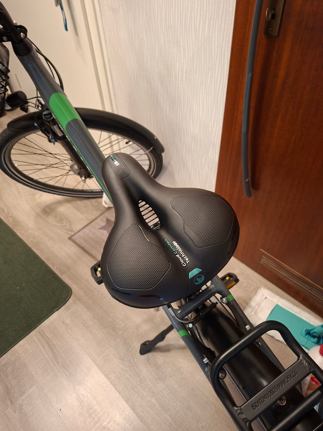 Customer photo review of CloudComfort Max